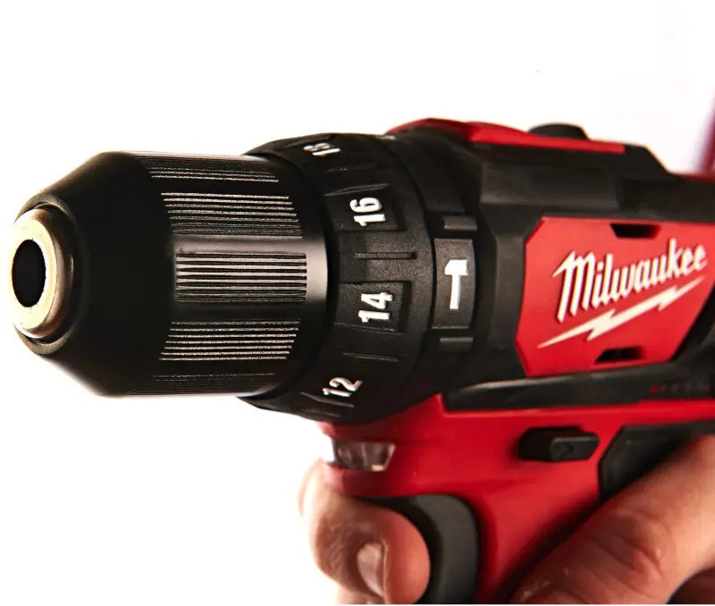 Aku subkompaktní příklepová vrtačka Milwaukee M12 BPD-202C (MI4933441940)